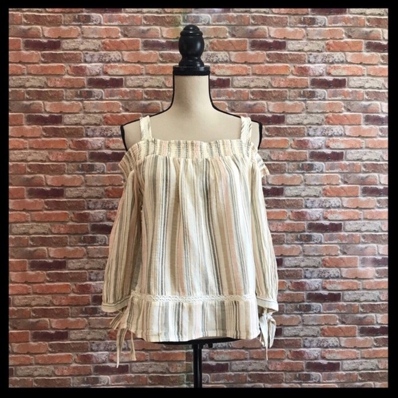 LC Lauren Conrad Tops - LC Lauren Conrad Cold Shoulder Striped Shirt